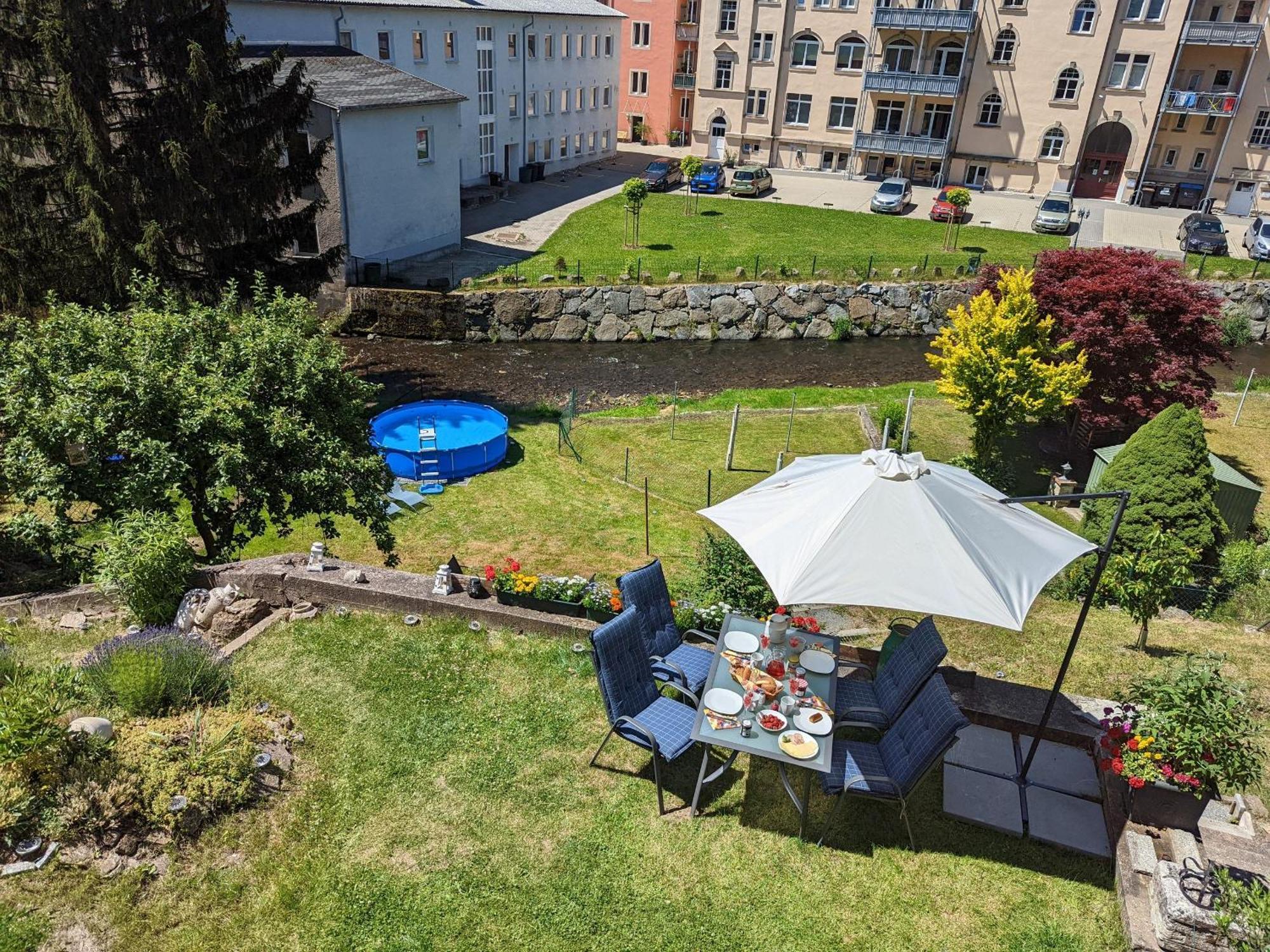 F4 - Urlaubsmagie - Grosse Wohnung Fuer Bis Zu 10 Personen Sebnitz Luaran gambar